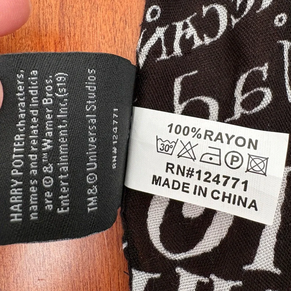 Harry Potter Scarf Wizarding World Spell Script Wrap, Unisex‎ OS Black